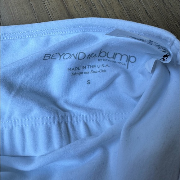 Beyond Yoga Maternity top - Picture 5 of 5